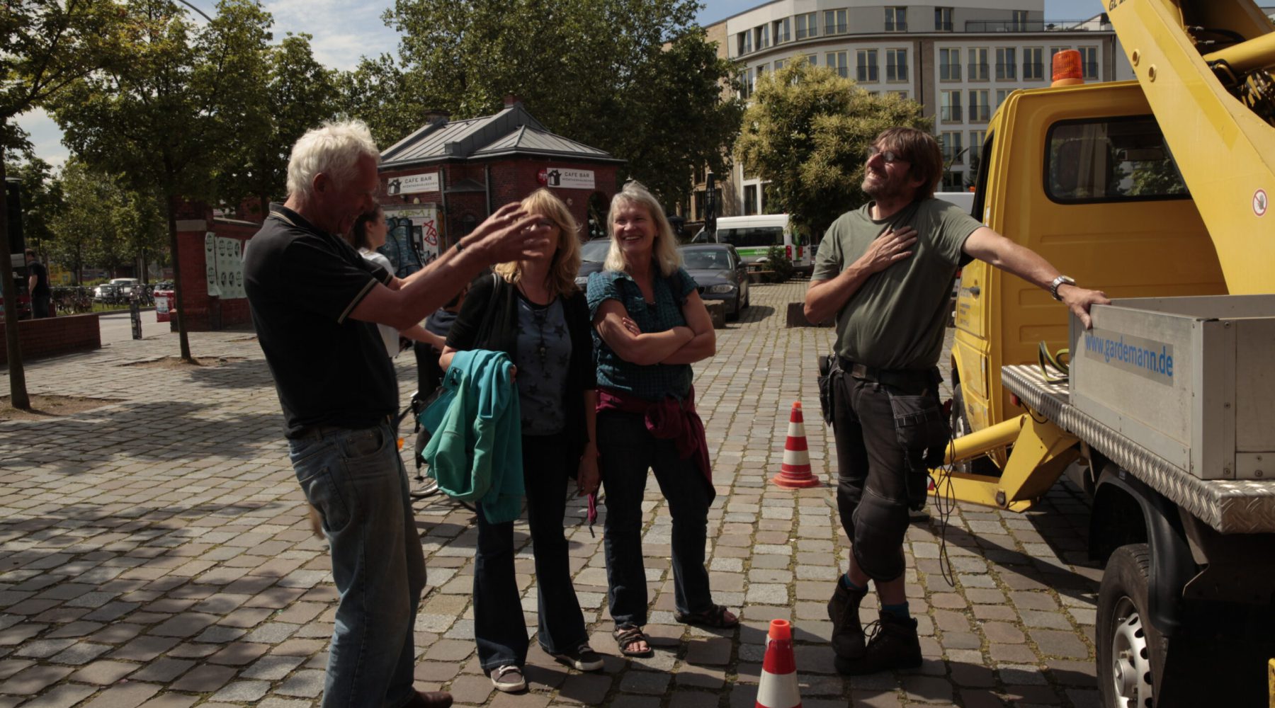 Das Team freut sich